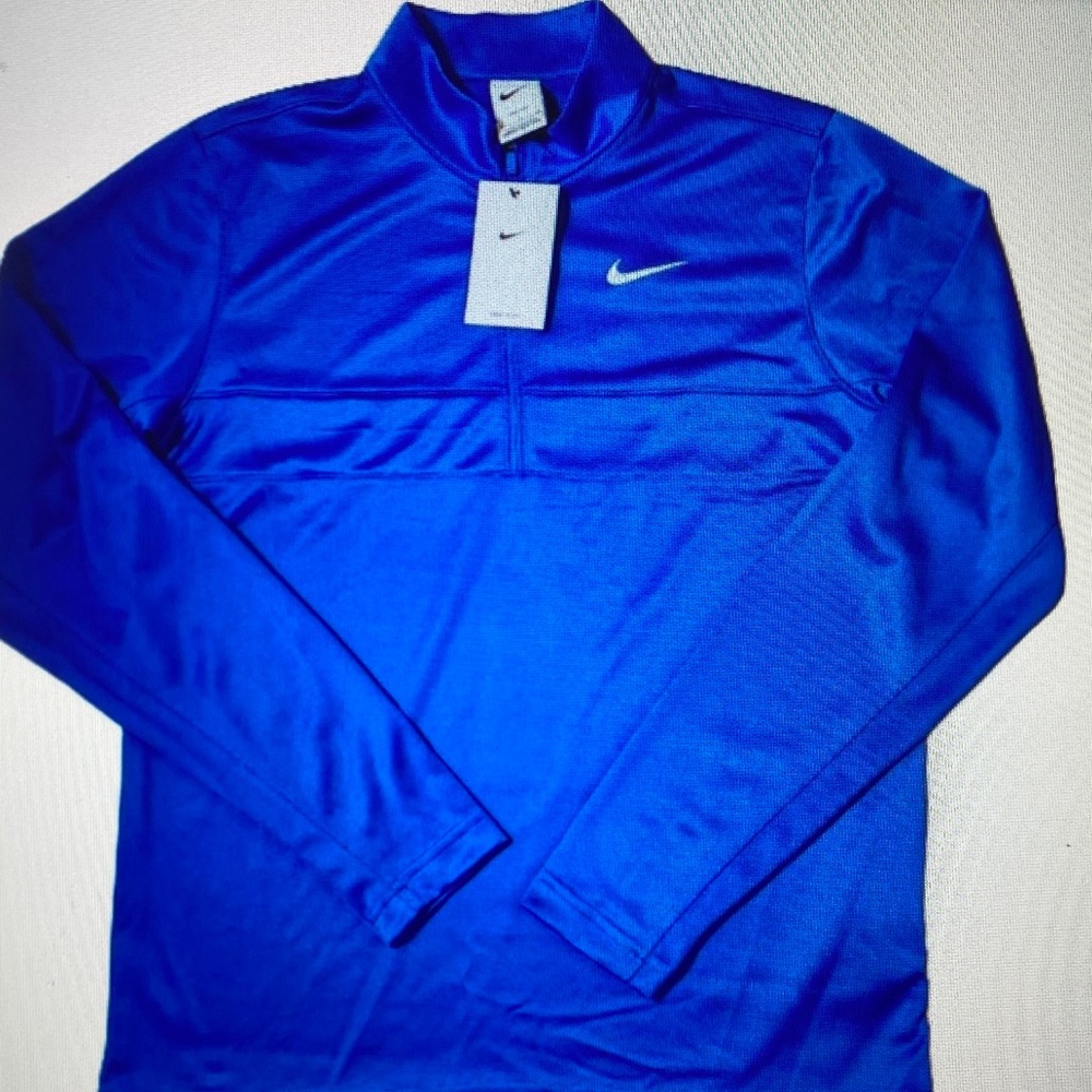 Nike Men's Performance Jacket in Vibrant Blue